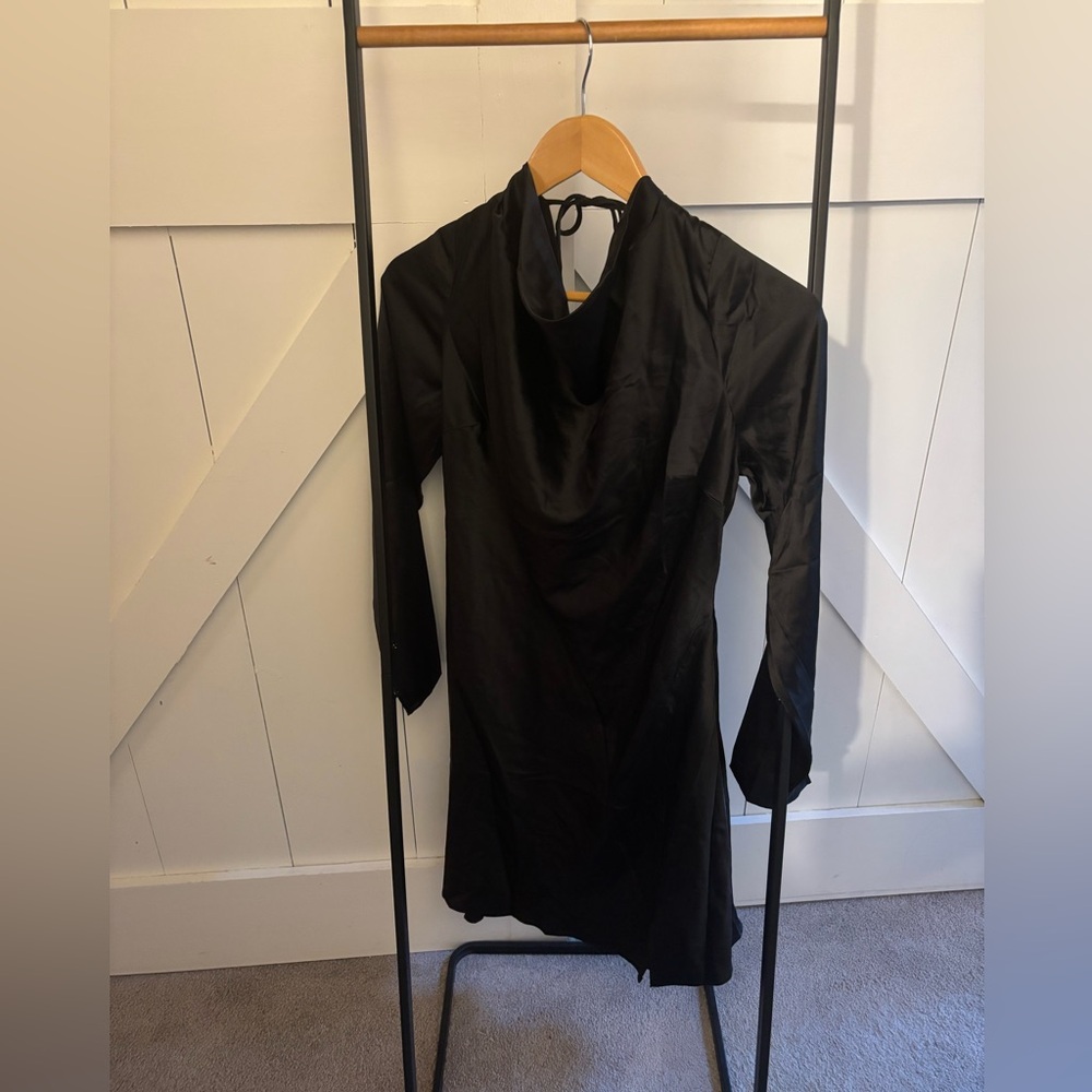 ASTR Cowl Neck Black Open Back Longsleeve Mini Dress- L